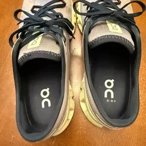 On Running Men\'s Athletic Shoes in gray and Yellow Men main image 4